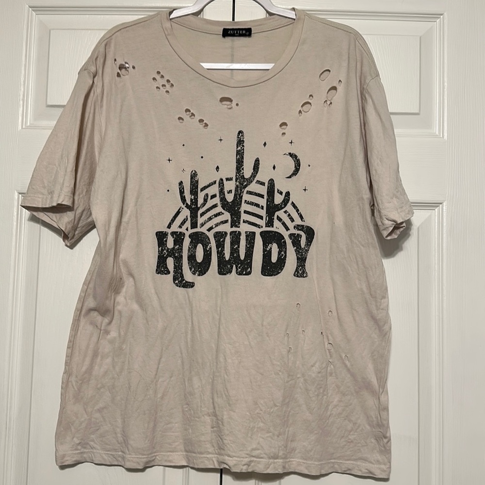 Distressed howdy tshirt